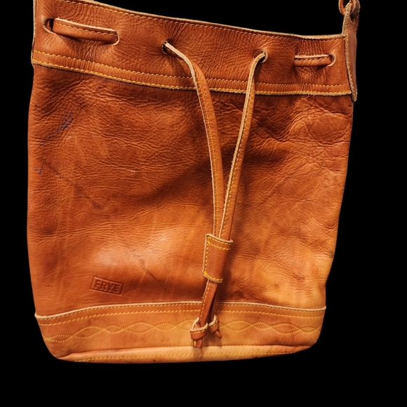 ☆SALE☆  Frye Brown Crossbody Bag with Leather Material and Adjustable Strap - Picture 3 of 9